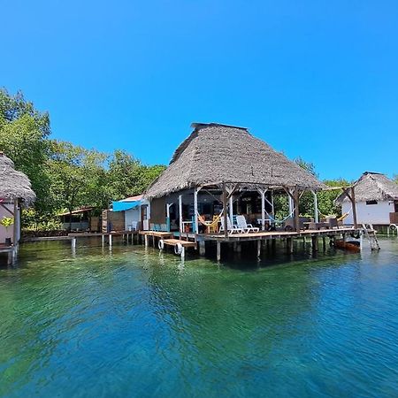 El Clandestino Villa Bocas Town Bagian luar foto