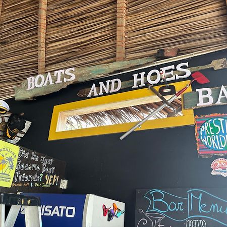 El Clandestino Villa Bocas Town Bagian luar foto