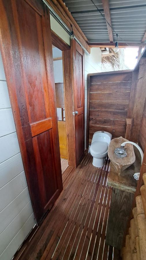 El Clandestino Villa Bocas Town Bagian luar foto