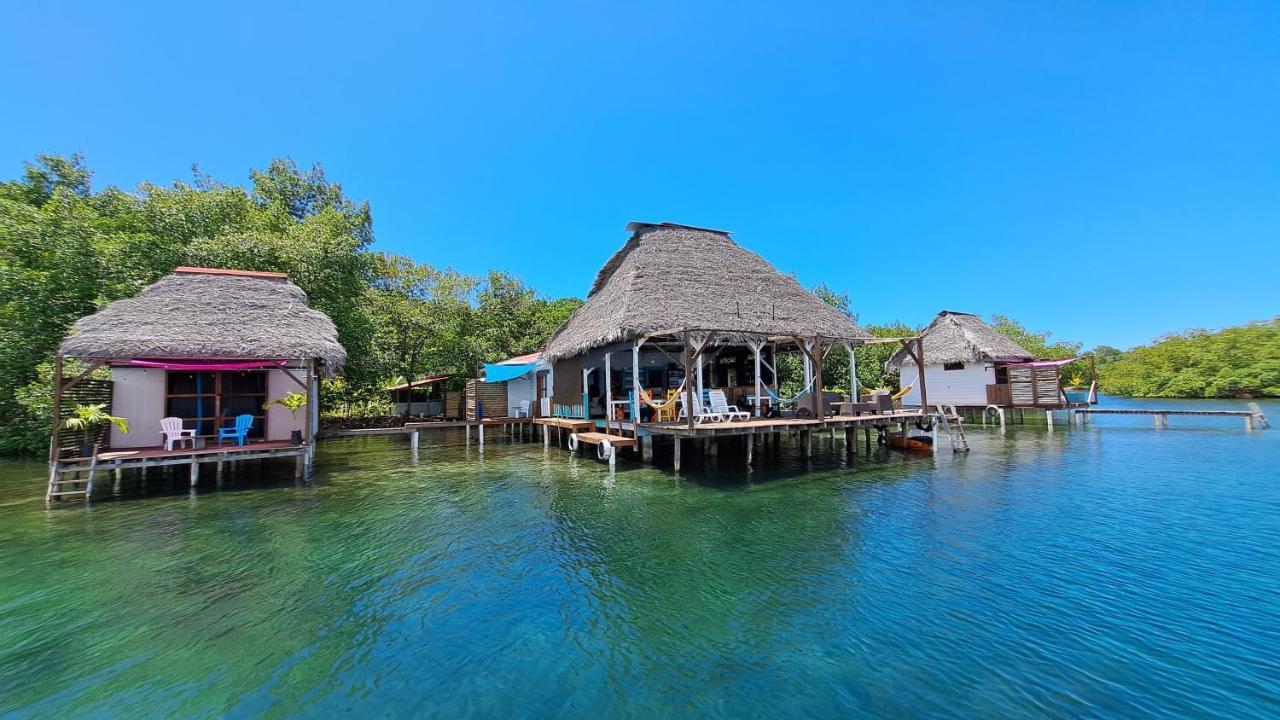 El Clandestino Villa Bocas Town Bagian luar foto