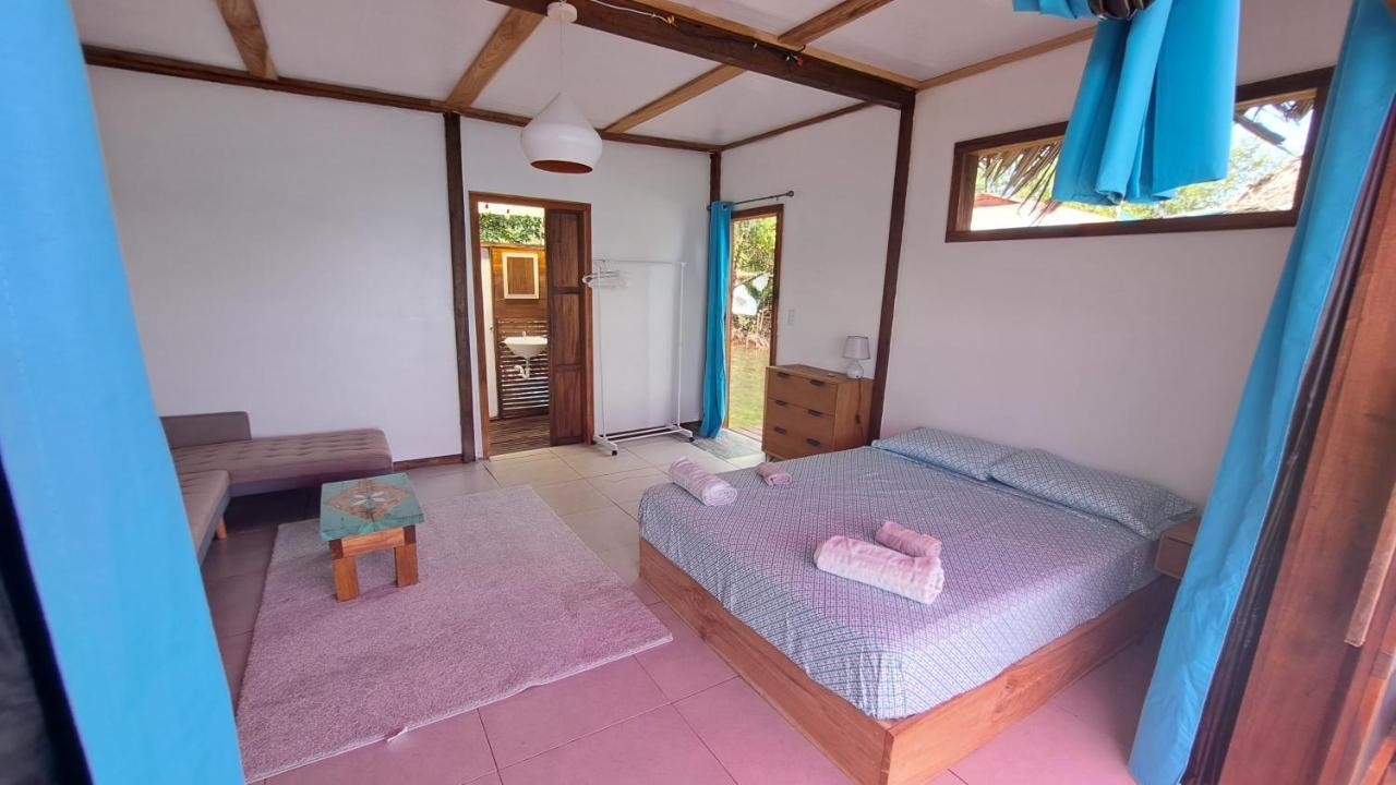 El Clandestino Villa Bocas Town Bagian luar foto